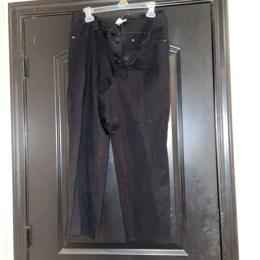 Black stretch dress/work pants by Avenue.16 Petite